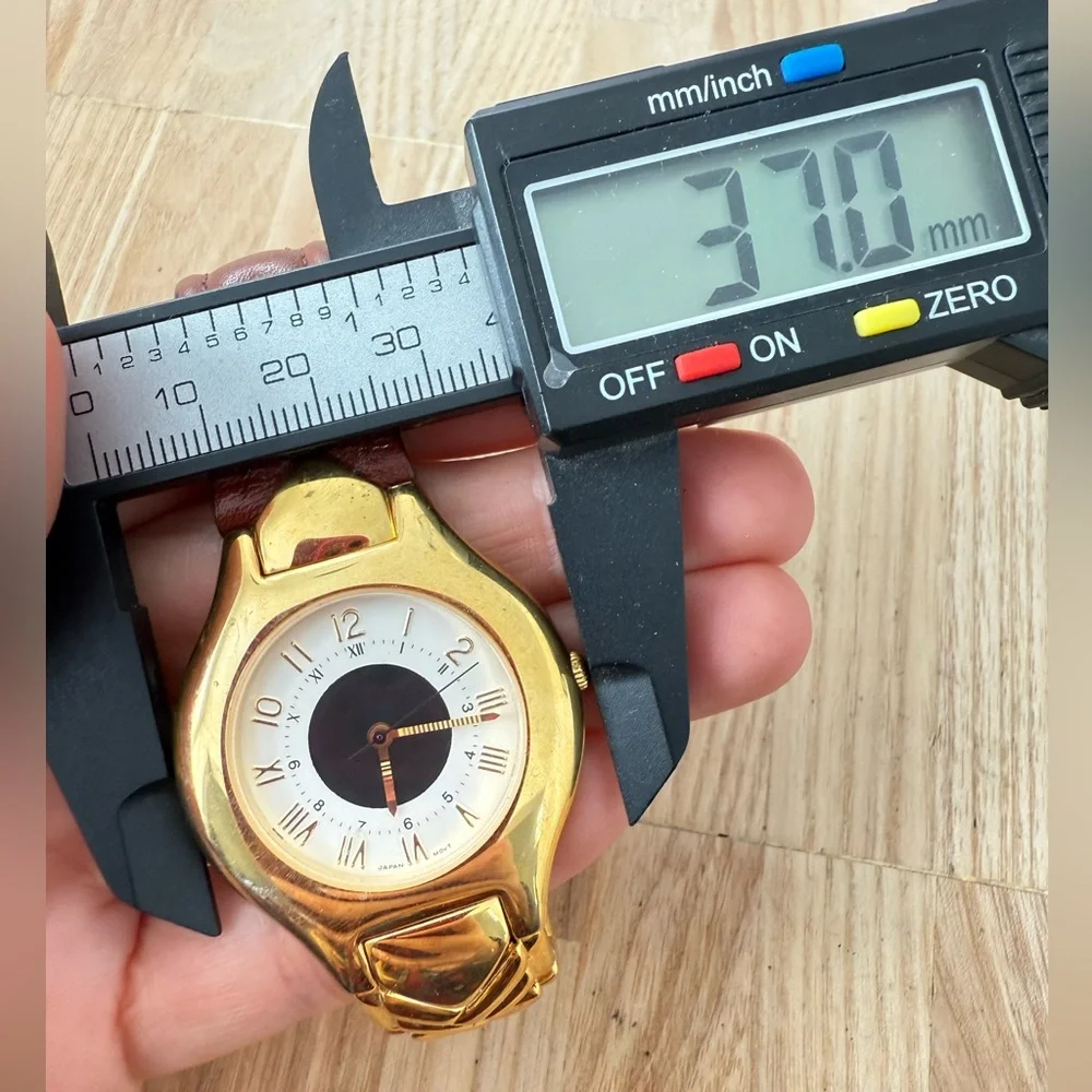 Lafayette gold tone brown leather watch NEW BATTERY